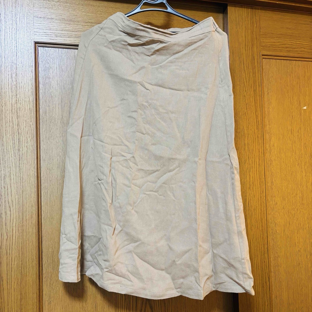 URBAN RESEARCH(アーバンリサーチ)のURBAN RESEARCH スカート レディースのスカート(ロングスカート)の商品写真