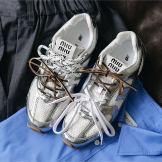 MIU MIU(スニーカー)のフリマアイテム一覧 MIU MIU(スニーカー)のフリマアイテム一覧
