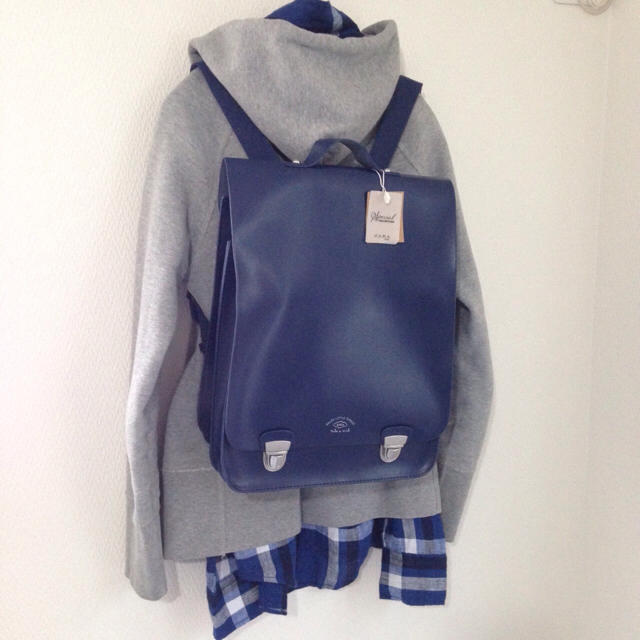 ZARA KIDS(ザラキッズ)のZARA kidsリュック バック ネイビー ブルー 紺 スクール レディース レディースのバッグ(リュック/バックパック)の商品写真