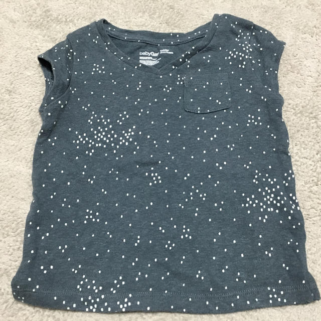 babyGAP(ベビーギャップ)のbaby Gap Vネック Ｔシャツ キッズ/ベビー/マタニティのキッズ服女の子用(90cm~)(Tシャツ/カットソー)の商品写真