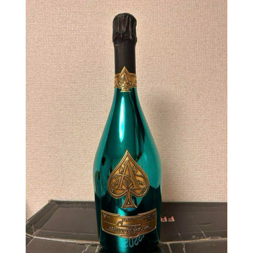 アルマン・ド・ブリニャック(アルマンドブリニャック)のアルマンドグリーン 巾着付き 食品/飲料/酒の酒(シャンパン/スパークリングワイン)の商品写真