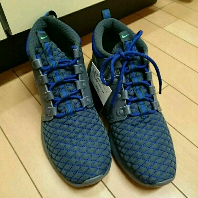 NIKE(ナイキ)の★NIKE★ローシワン★ミッドウィンター GS★スニーカー★ブーツ★ キッズ/ベビー/マタニティのキッズ靴/シューズ(15cm~)(スニーカー)の商品写真