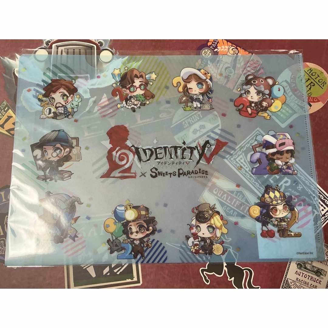 第五人格 サバイバー クリアファイル スイパラ 2周年 探鉱者 傭兵 祭司 庭師 エンタメ/ホビーのおもちゃ/ぬいぐるみ(キャラクターグッズ)の商品写真