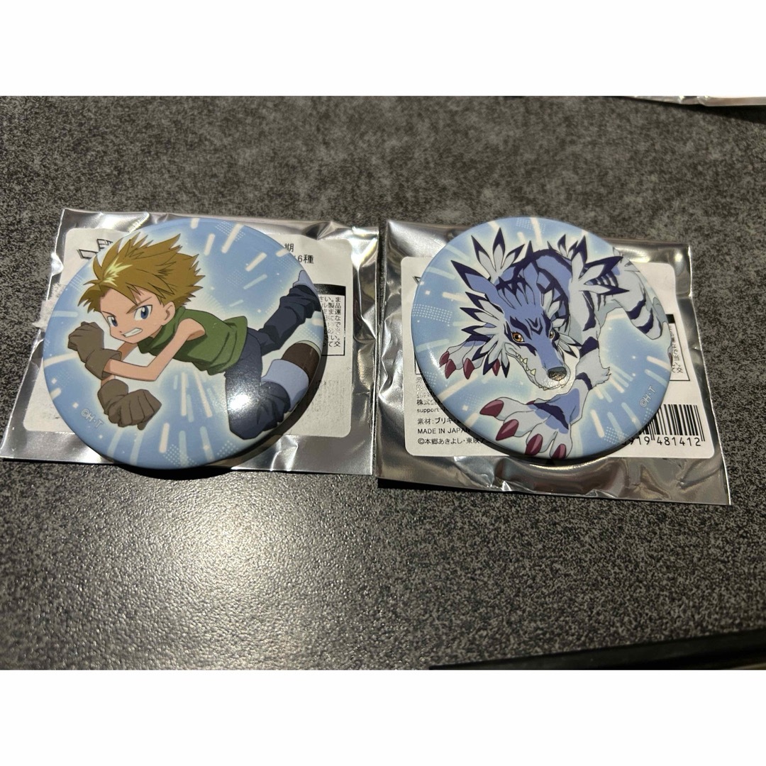 【未使用】 デジモン 缶バッジ ヤマト ガルルモン セット アニバース エンタメ/ホビーのアニメグッズ(バッジ/ピンバッジ)の商品写真