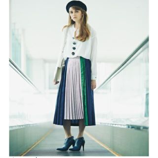 アメリヴィンテージ(Ameri VINTAGE)のAmeri♡COLOR DOCKING PLEATS SKIRT(ロングスカート)