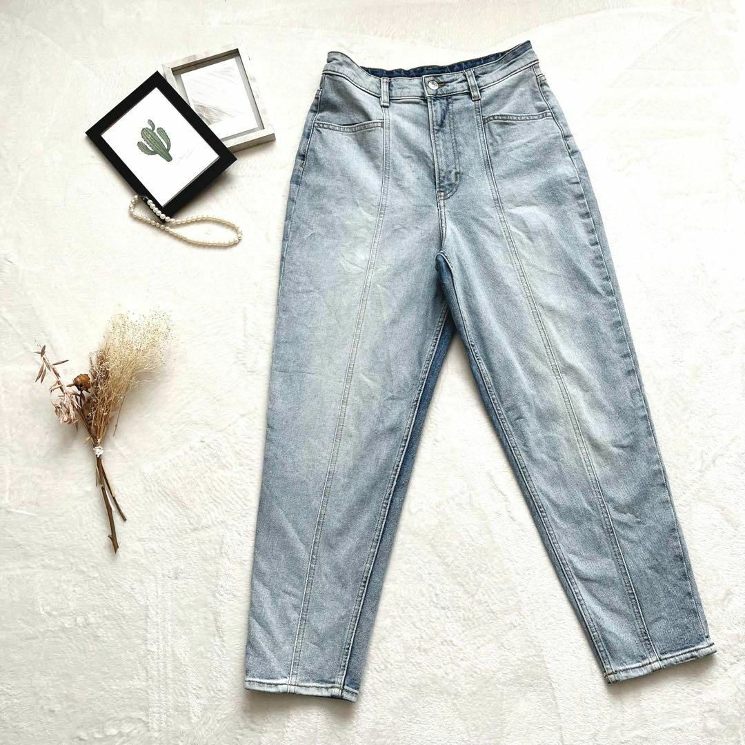 H&M(エイチアンドエム)の【H&M】【DIVIDED】レディースデニムパンツ ストレートジーンズ 38 レディースのパンツ(デニム/ジーンズ)の商品写真