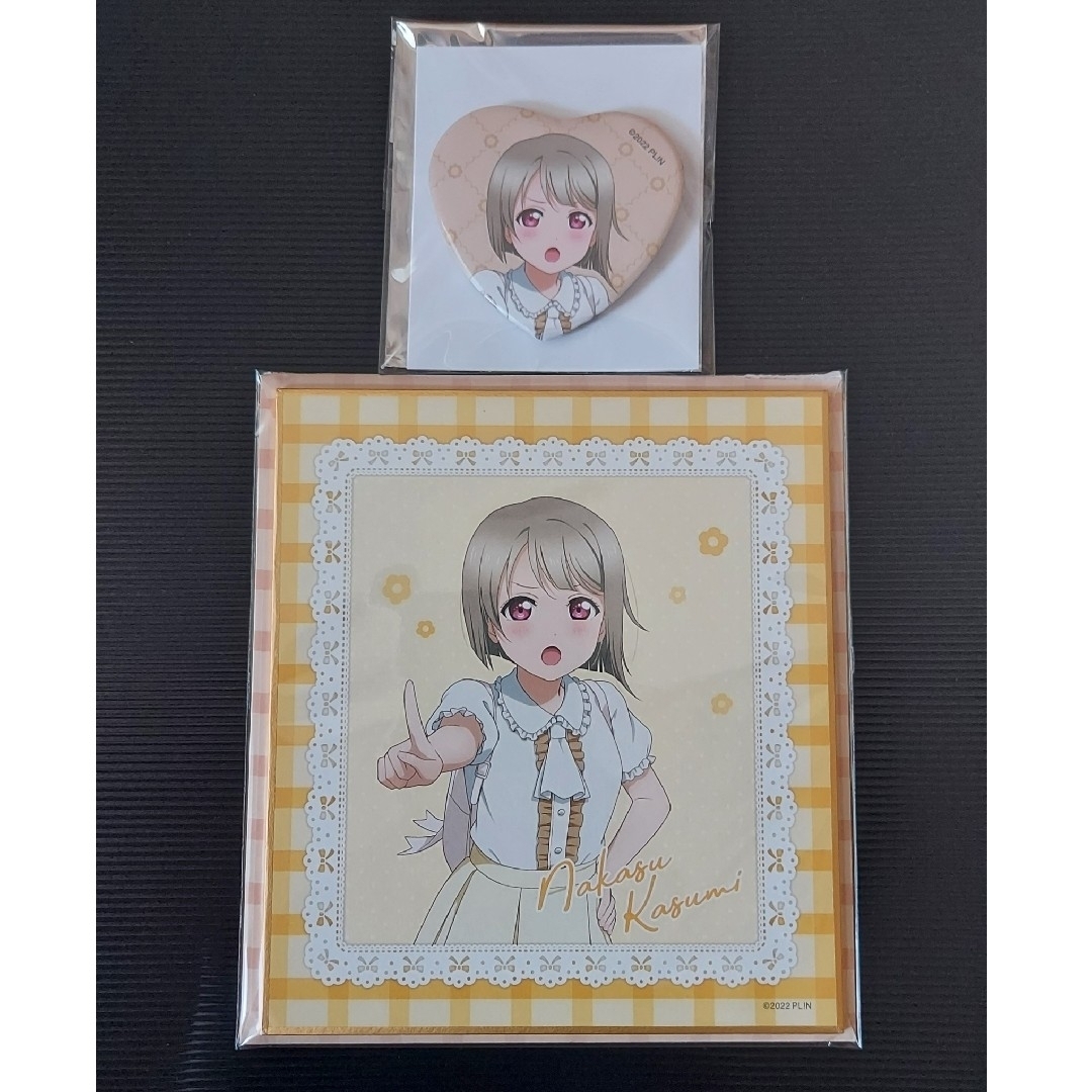 ラブライブ!虹ヶ咲 トキメキの未来地図フェア 缶バッジ&色紙セット 中須かすみ エンタメ/ホビーのおもちゃ/ぬいぐるみ(キャラクターグッズ)の商品写真