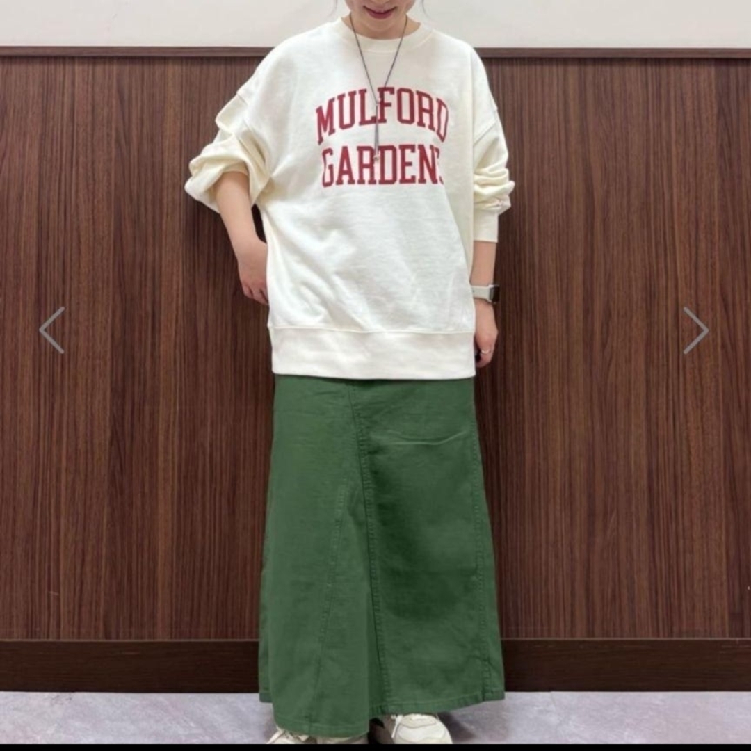 AMERICAN HOLIC(アメリカンホリック)の【美品】アメリカンホリック カレッジロゴスウェット オフホワイト Fサイズ レディースのトップス(トレーナー/スウェット)の商品写真
