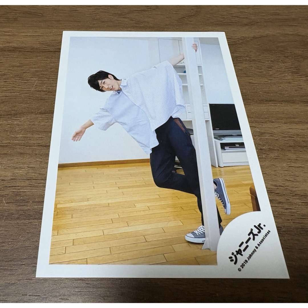 Snow Man 阿部亮平 公式写真 エンタメ/ホビーのタレントグッズ(アイドルグッズ)の商品写真