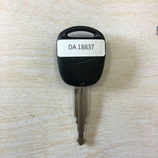 DA18837 ダイハツ 純正 キーレス 青枠 2ボタン タント ムーヴ ハイゼット ミラ エッセ アトレーなど(車内アクセサリ)