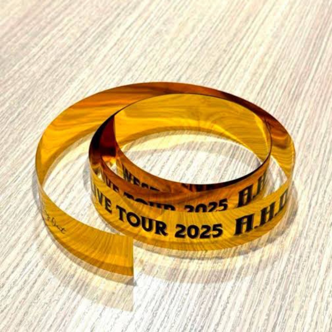 ジャニーズWEST(ジャニーズウエスト)のWEST. LIVE TOUR 2025 A.H.O 銀テープ フル エンタメ/ホビーのタレントグッズ(アイドルグッズ)の商品写真