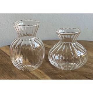 【新品】ガラスの花瓶(2つ)(花瓶)