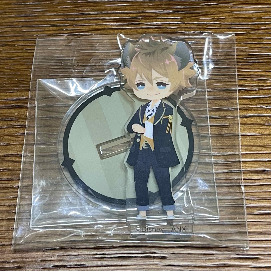 Disney(ディズニー)のツイステッドワンダーランド ラギー 制服ミニアクスタ エンタメ/ホビーのおもちゃ/ぬいぐるみ(キャラクターグッズ)の商品写真