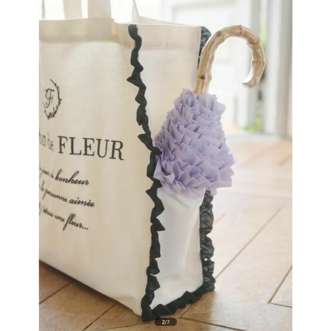 Maison de FLEUR(メゾンドフルール)のメゾンドフルール　 帆布　トートバッグ レディースのバッグ(トートバッグ)の商品写真