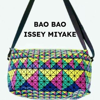 PLEATS PLEASE ISSEY MIYAKE(プリーツプリーズイッセイミヤケ