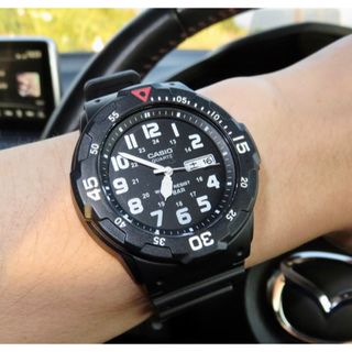 カシオ(CASIO)のカシオ　アナログ腕時計　未使用品　フルブラック(腕時計(アナログ))