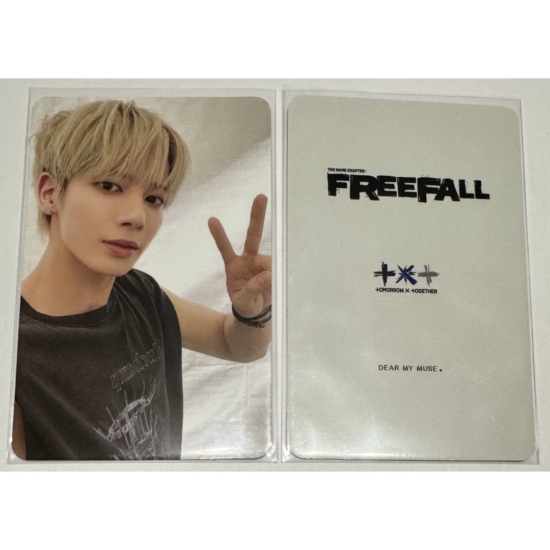 TOMORROW X TOGETHER(トゥモローバイトゥギャザー)のTXT FREEFALL dear my muse 中華 トレカ テヒョン エンタメ/ホビーのタレントグッズ(アイドルグッズ)の商品写真