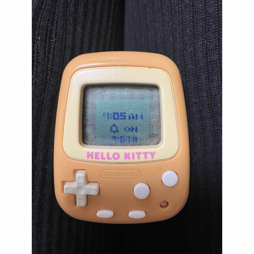 サンリオ(サンリオ)のハローキティ　万歩計　レア　任天堂　中古 エンタメ/ホビーのおもちゃ/ぬいぐるみ(キャラクターグッズ)の商品写真
