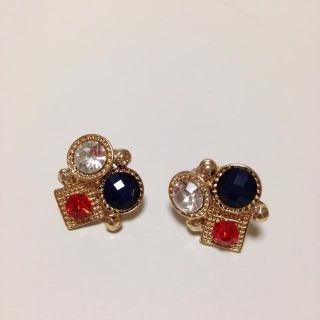 ピアス(ピアス)