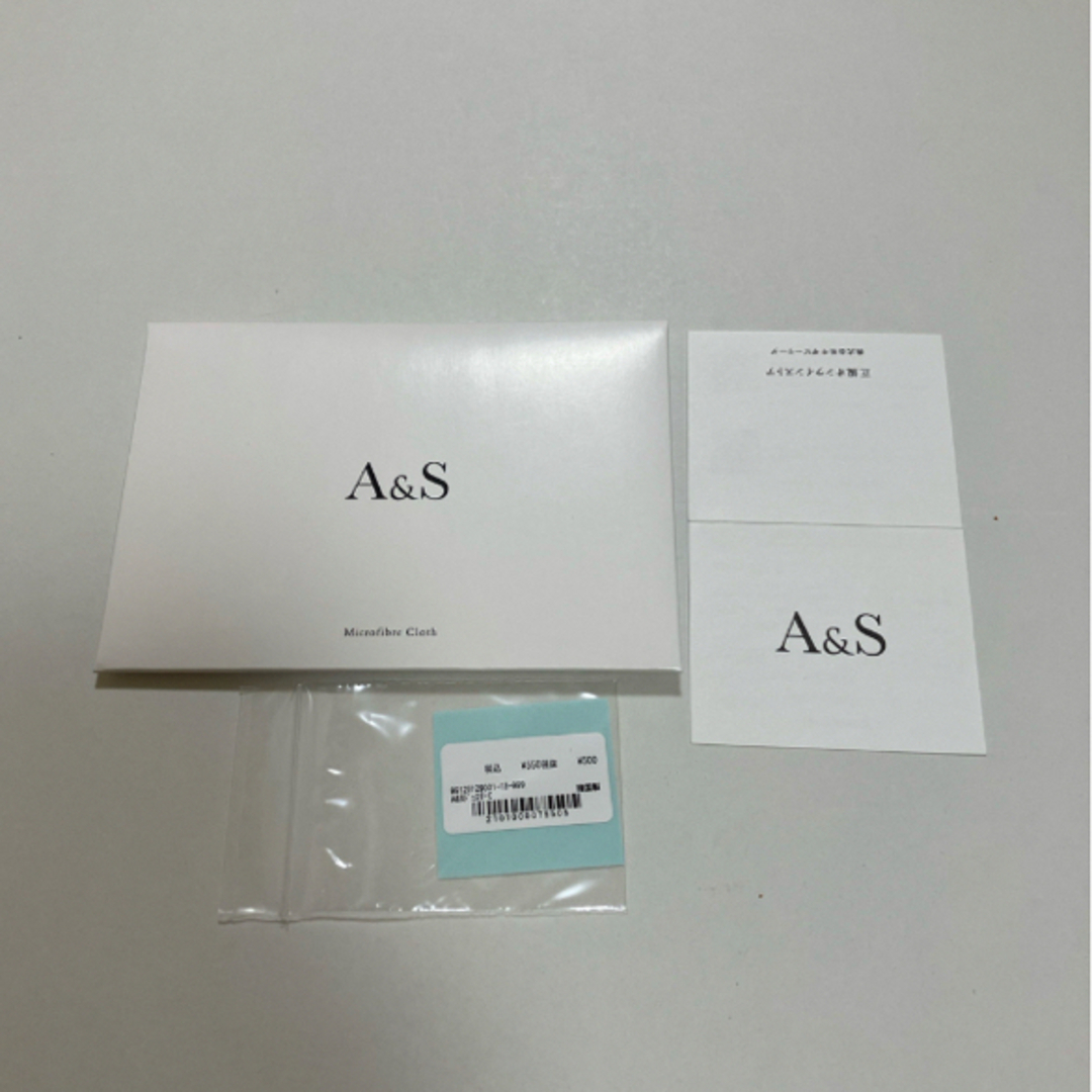 NOJESS(ノジェス)のノジェス アクセサリークロス 白色 レディースのアクセサリー(ネックレス)の商品写真