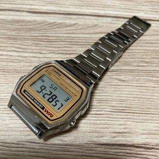カシオ(CASIO)のカシオ　CASIO  A158WE  チープ　あいみょん　デジタル　腕時計(腕時計(デジタル))