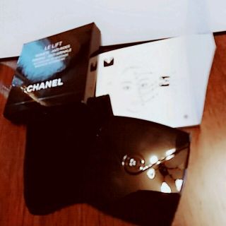 シャネル(CHANEL)のシャネル*アクセソワール　ドゥマッーサージュv *マッサージツール*CHANEL(フェイスローラー/小物)