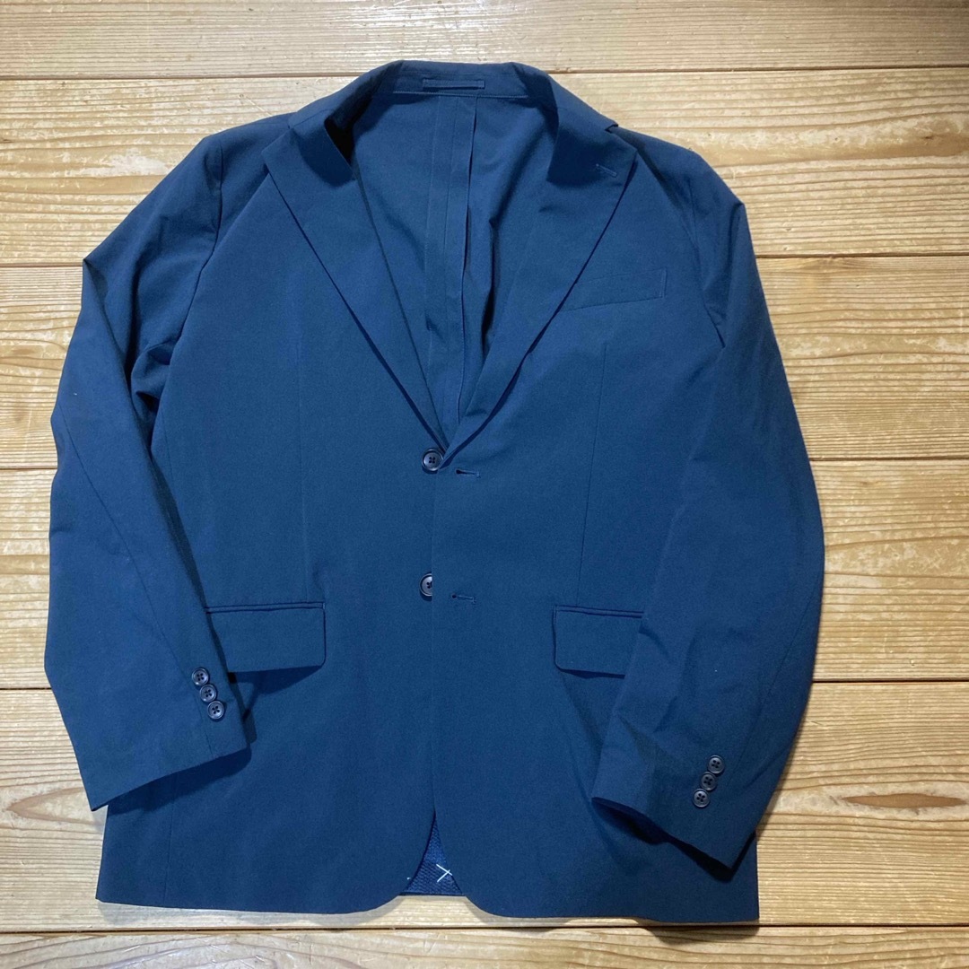 GU(ジーユー)の値下げ！新古品　GU 感動ジャケット　XL ネイビー メンズのジャケット/アウター(テーラードジャケット)の商品写真