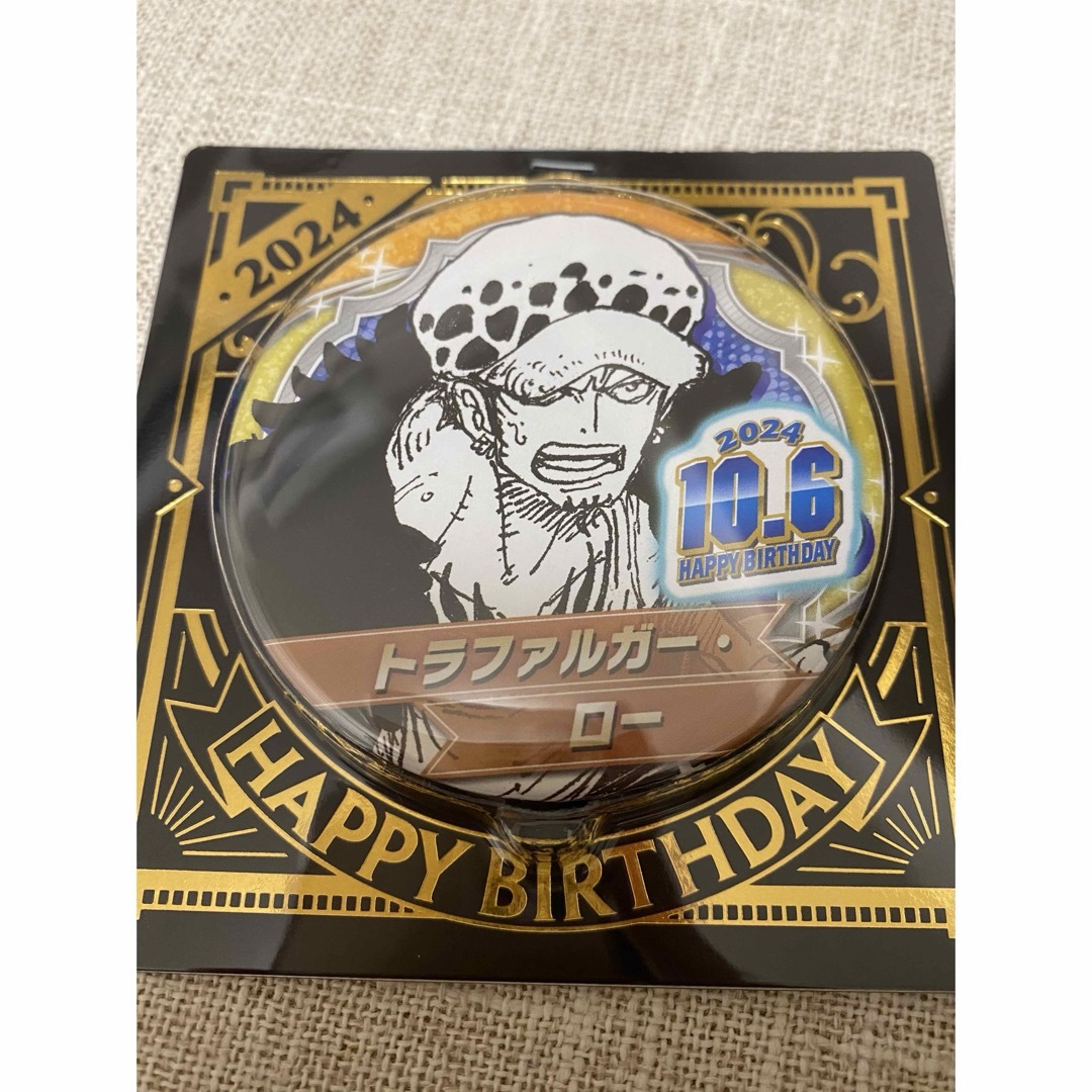 ONE PIECE(ワンピース)のONE PIECE トラファルガー・ロー 缶バッジ エンタメ/ホビーのおもちゃ/ぬいぐるみ(キャラクターグッズ)の商品写真