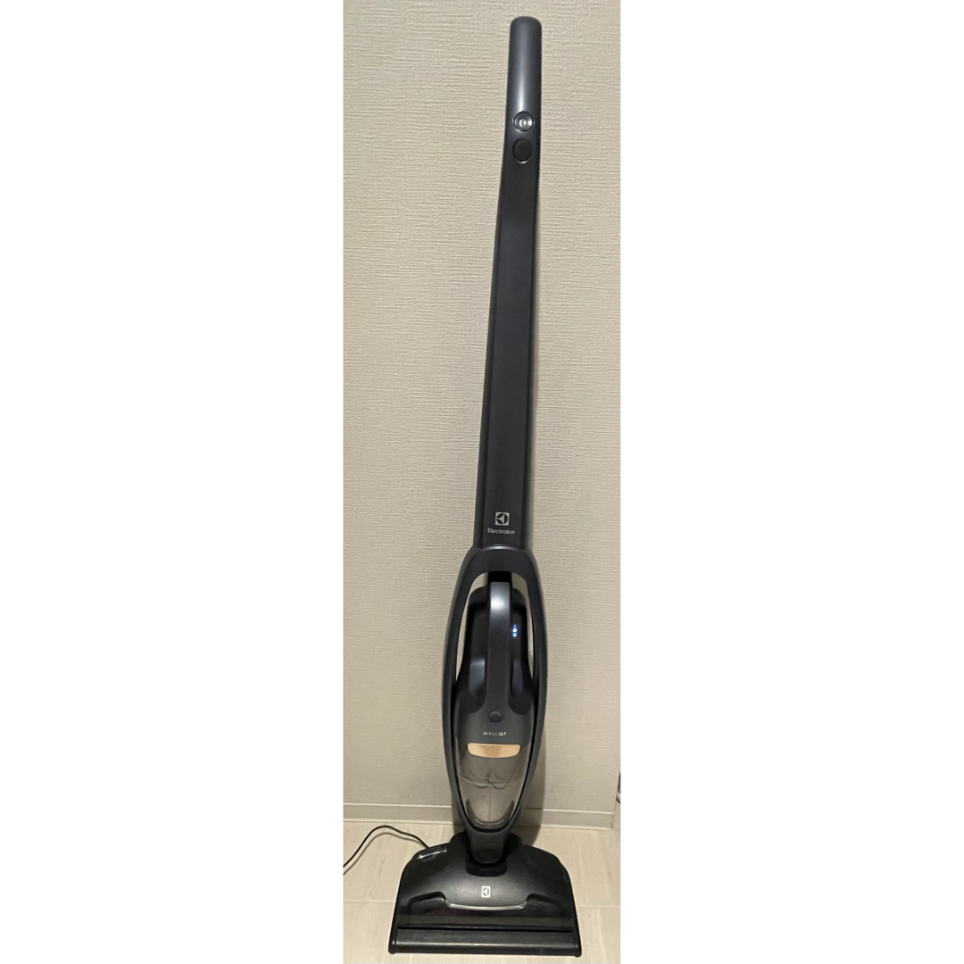 Electrolux(エレクトロラックス)のエレクトロラックス 掃除機 コードレス スティック Well Q7 スマホ/家電/カメラの生活家電(掃除機)の商品写真