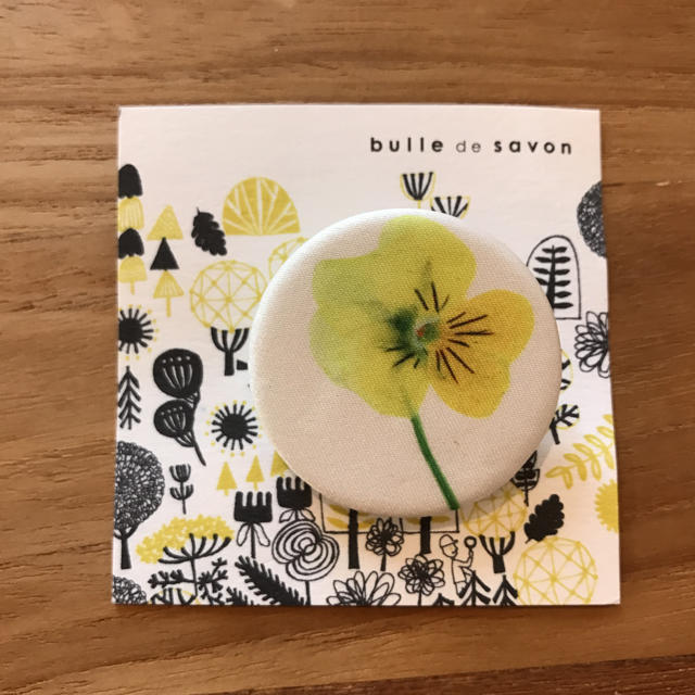 bulle de savon(ビュルデサボン)のパンジーブローチ レディースのアクセサリー(ブローチ/コサージュ)の商品写真