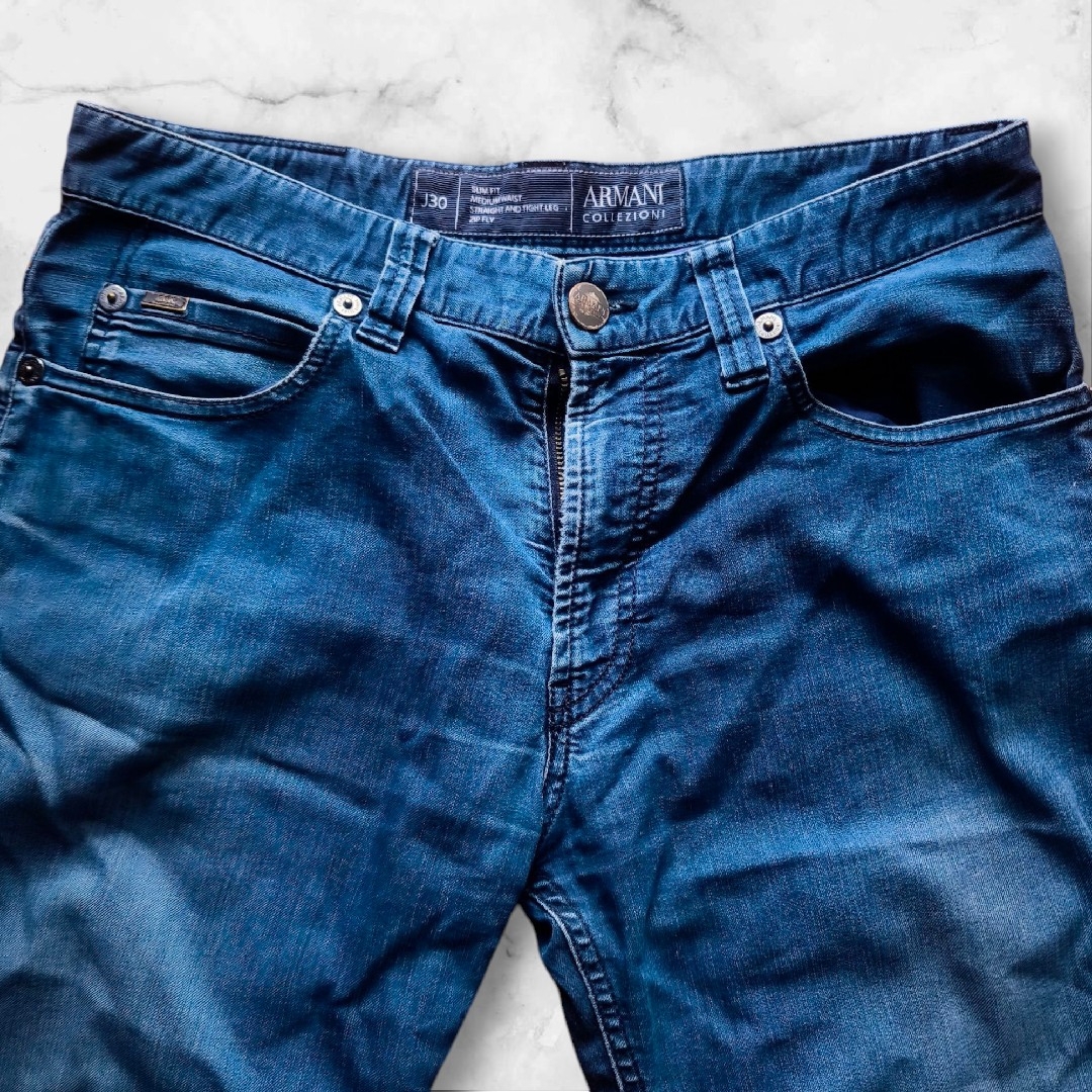 ARMANI COLLEZIONI(アルマーニ コレツィオーニ)の7 アルマーニ デニム ジーンズ ブルー 31 メンズのパンツ(デニム/ジーンズ)の商品写真