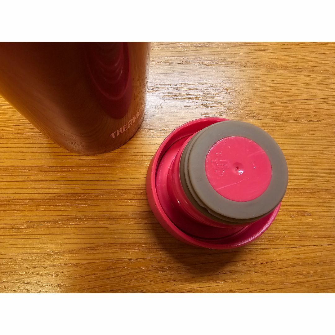 THERMOS(サーモス)のサーモス マグボトル 0.2L 中古 インテリア/住まい/日用品の日用品/生活雑貨/旅行(日用品/生活雑貨)の商品写真