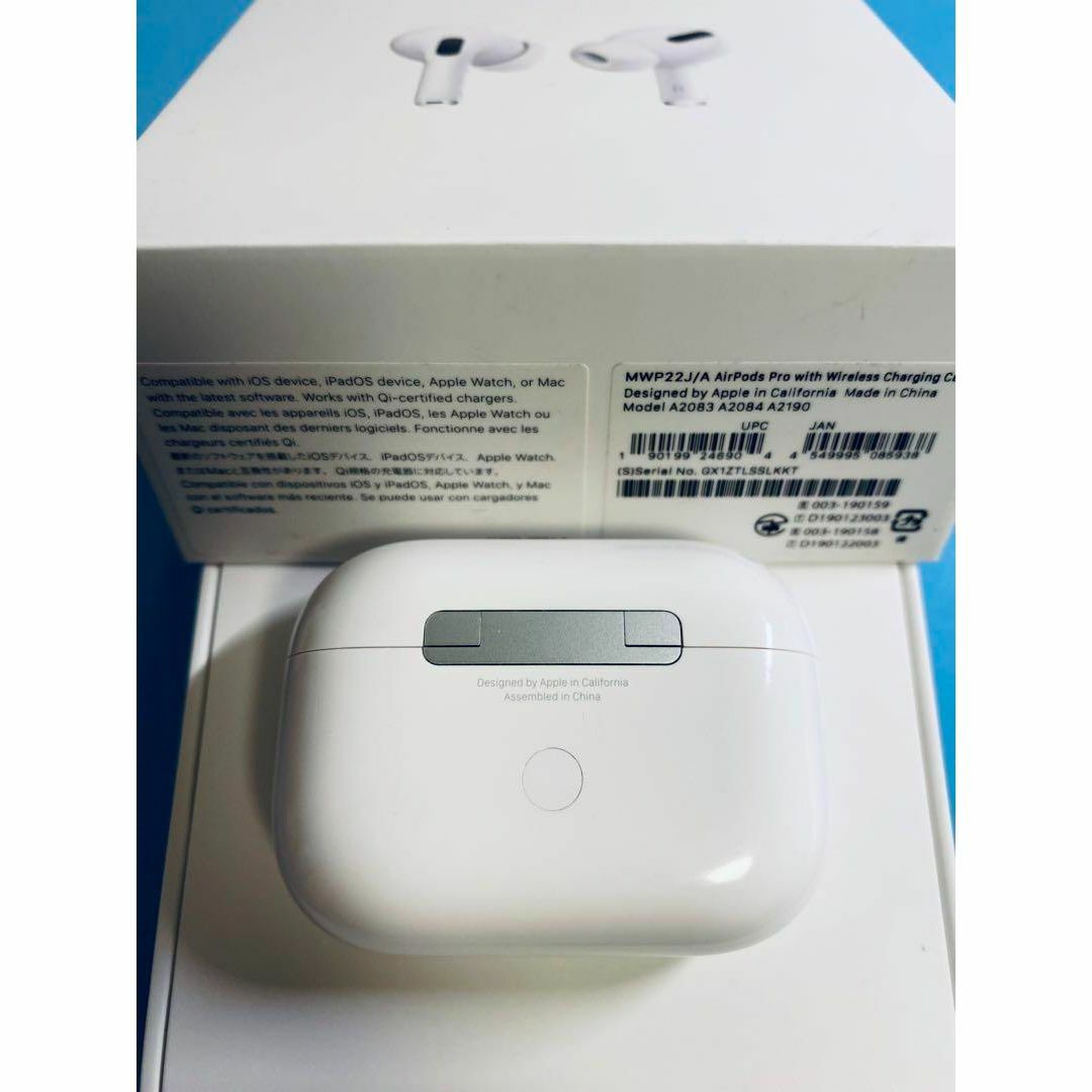 Apple(アップル)のAirPods Pro 第1世代 充電ケースのみ A2190 スマホ/家電/カメラのオーディオ機器(ヘッドフォン/イヤフォン)の商品写真