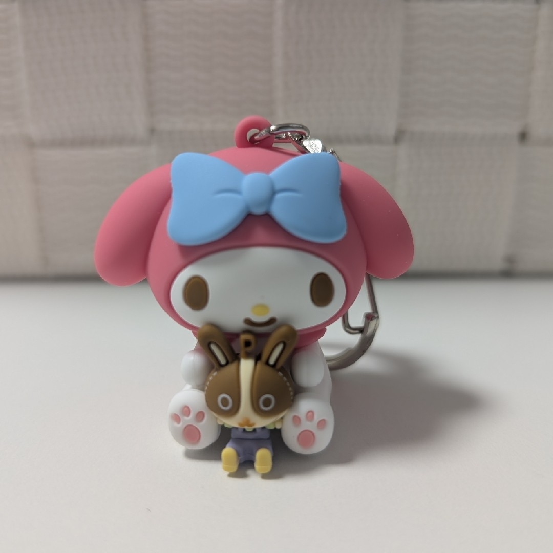 マイメロディ(マイメロディ)のマイメロ×宇佐美 ラバーキーホルダー エンタメ/ホビーのアニメグッズ(キーホルダー)の商品写真