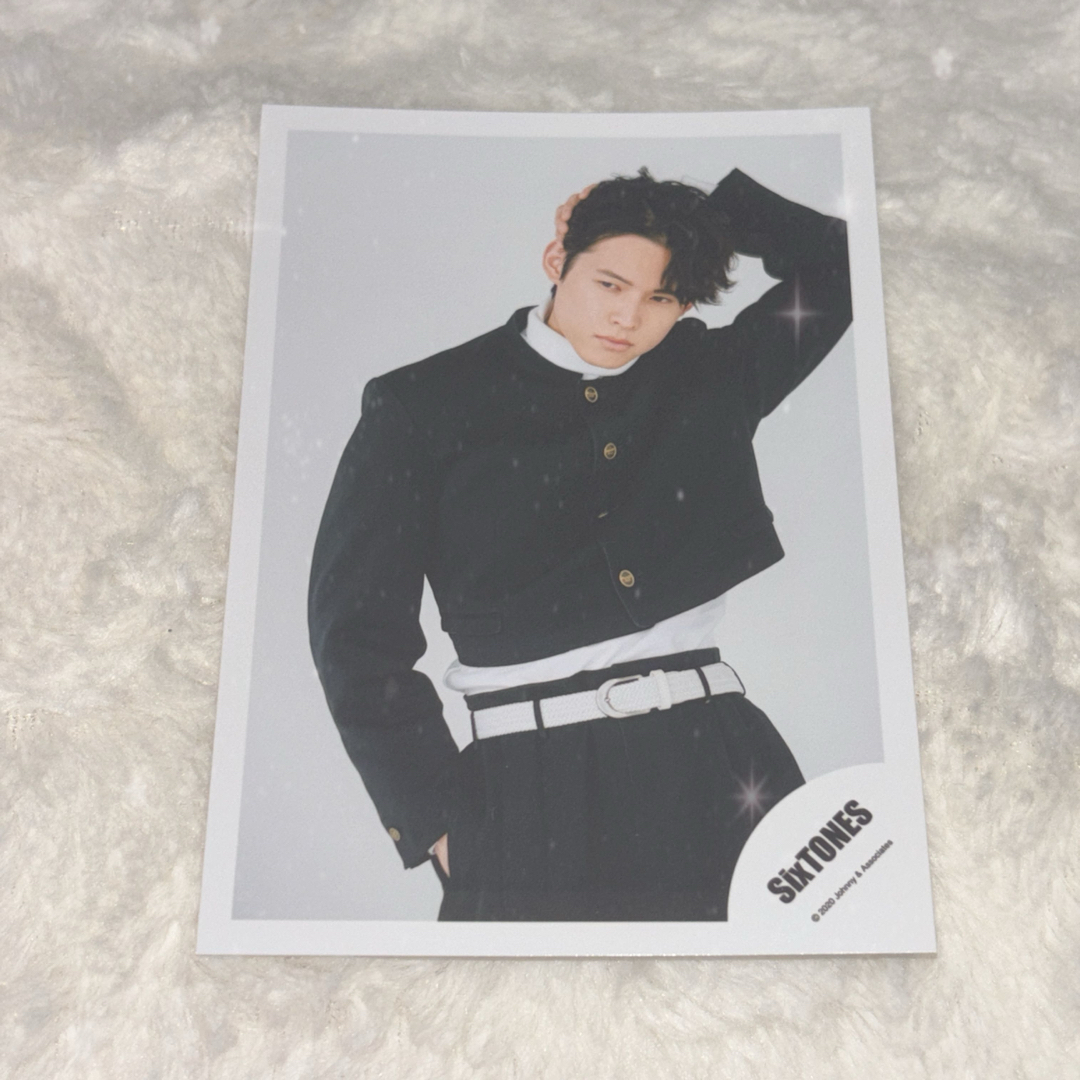 SixTONES(ストーンズ)の72. SixTONES 松村北斗 公式写真 エンタメ/ホビーのタレントグッズ(アイドルグッズ)の商品写真