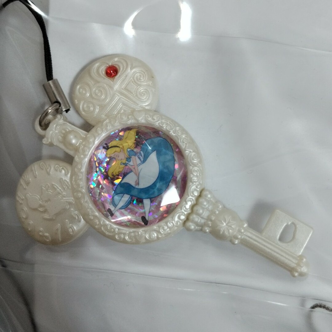 ふしぎの国のアリス(フシギノクニノアリス)のマジックキャッスル シャイニーキー アリス エンタメ/ホビーのトレーディングカード(その他)の商品写真