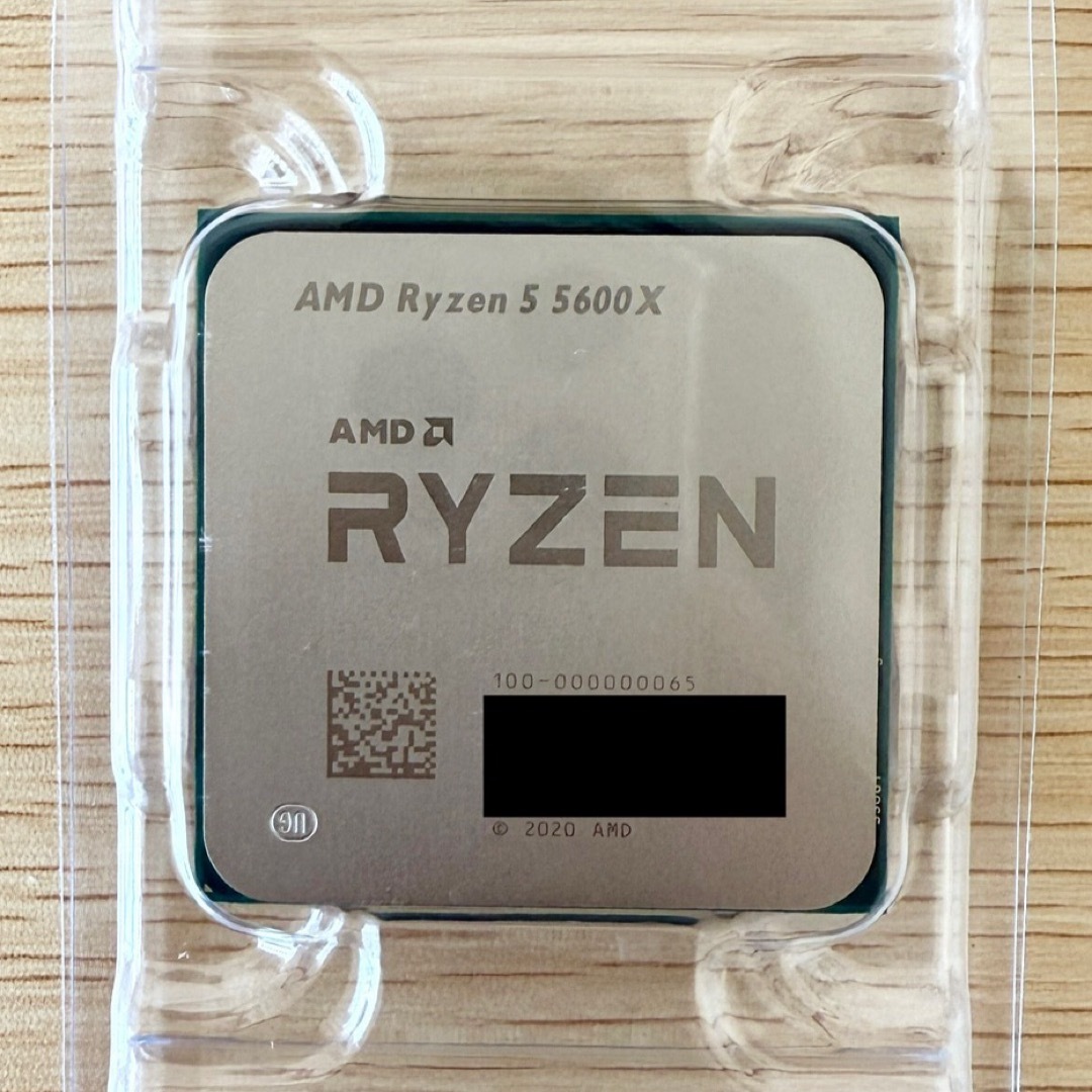 AMD Ryzen 5 5600x 新品バルク品 スマホ/家電/カメラのPC/タブレット(PCパーツ)の商品写真