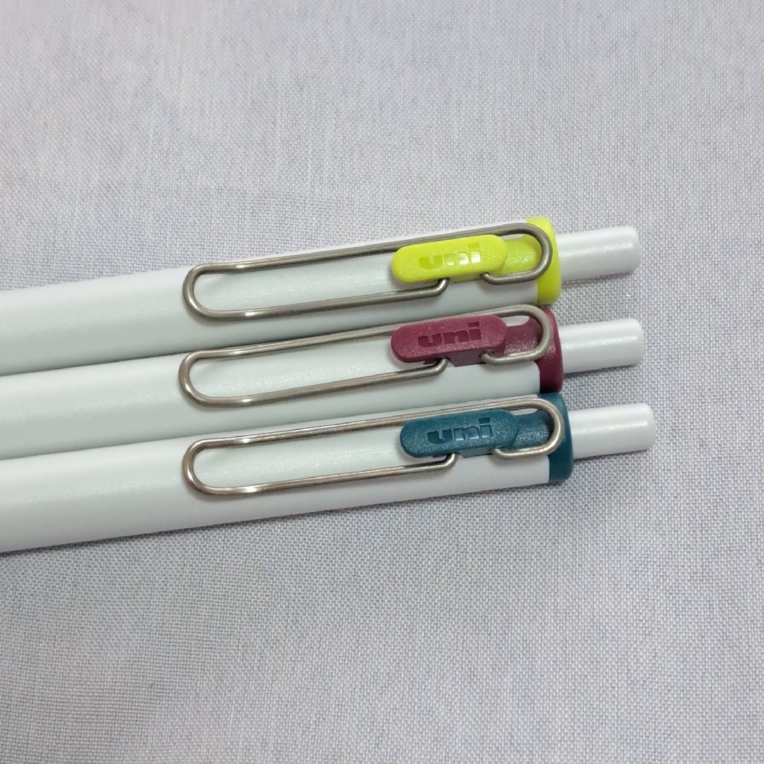 三菱鉛筆(ミツビシエンピツ)のユニボールワン uni-ball One 春カラー 3点セット 限定色 インテリア/住まい/日用品の文房具(ペン/マーカー)の商品写真