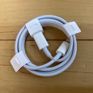 アップル(Apple)の［新品］Lightning ケーブル(バッテリー/充電器)