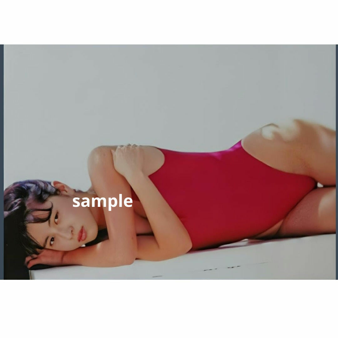 ZARD 坂井泉水 蒲池幸子 写真L版「赤」 エンタメ/ホビーのタレントグッズ(ミュージシャン)の商品写真