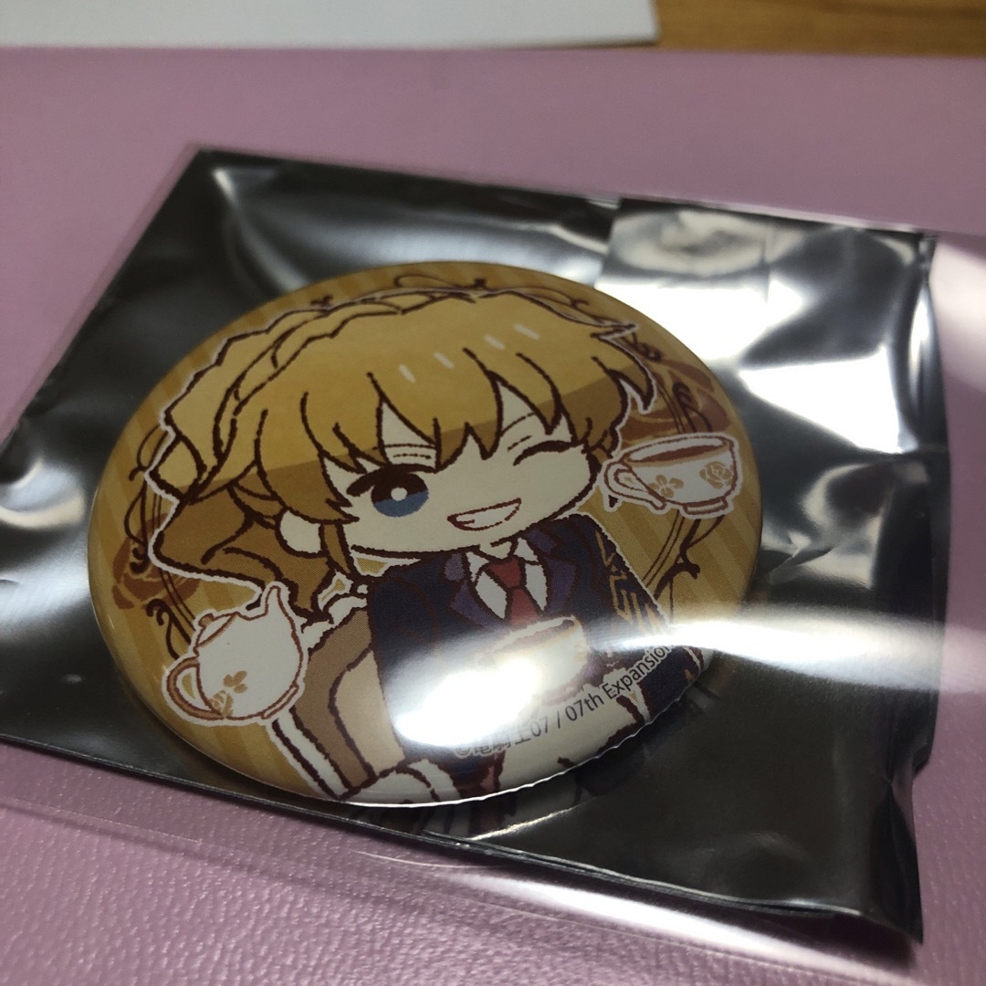 右代宮朱志香 缶バッジ エンタメ/ホビーのアニメグッズ(バッジ/ピンバッジ)の商品写真