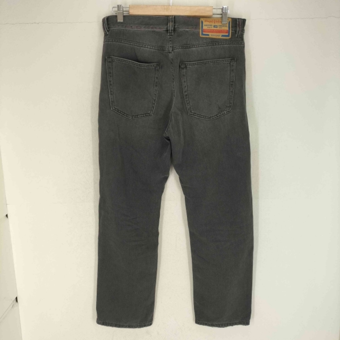 DIESEL(ディーゼル)のDIESEL(ディーゼル) straight jeans 2010 d-macs メンズのパンツ(デニム/ジーンズ)の商品写真