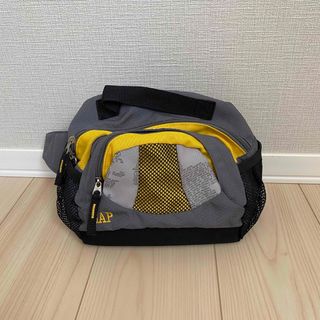 ギャップ(GAP)のGAP ウエストバック　メンズ　イエロー(ボディバッグ/ウエストポーチ)