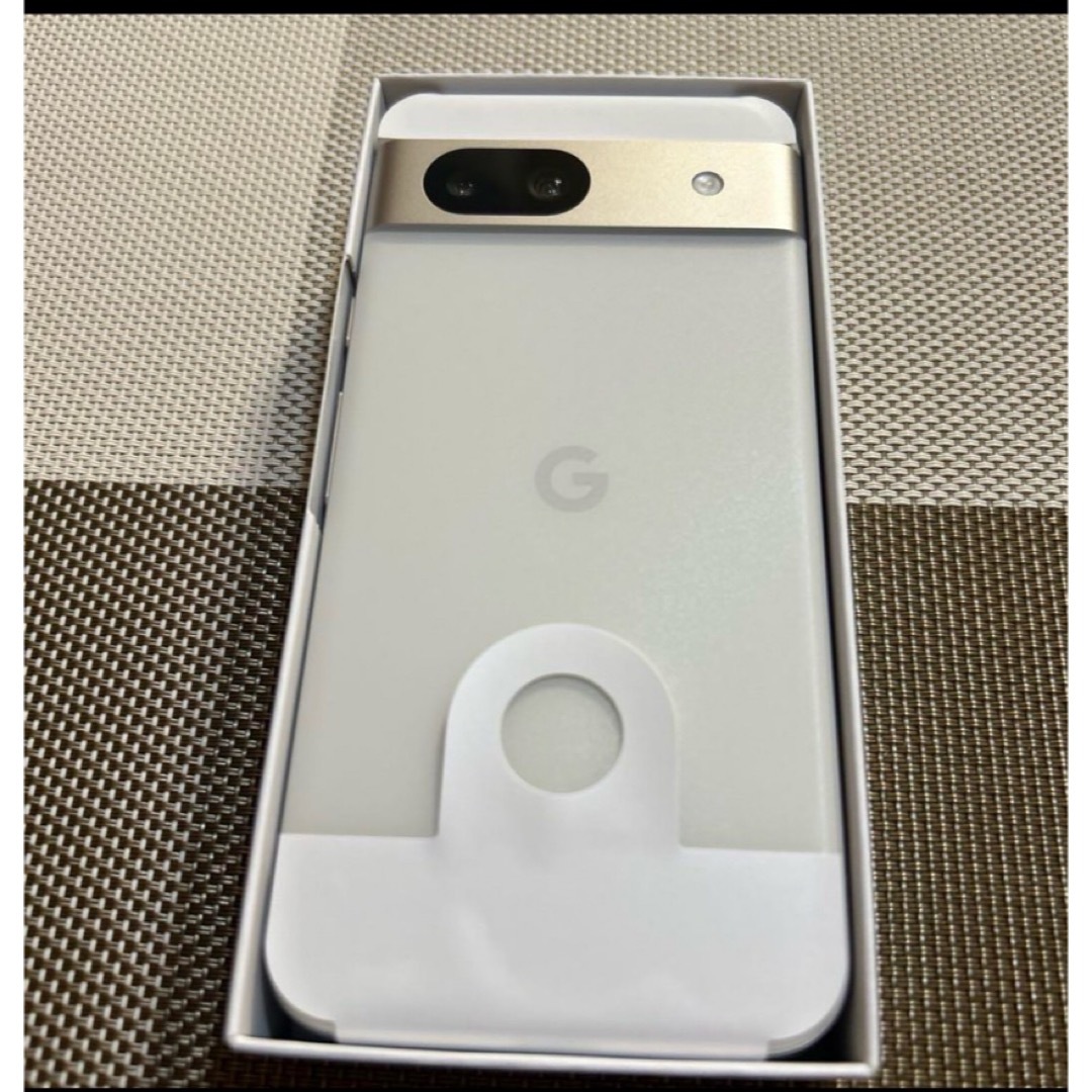 Google Pixel(グーグルピクセル)の新品 Google Pixel8a aloe 128GB 本体 ポーセリン スマホ/家電/カメラのスマートフォン/携帯電話(スマートフォン本体)の商品写真