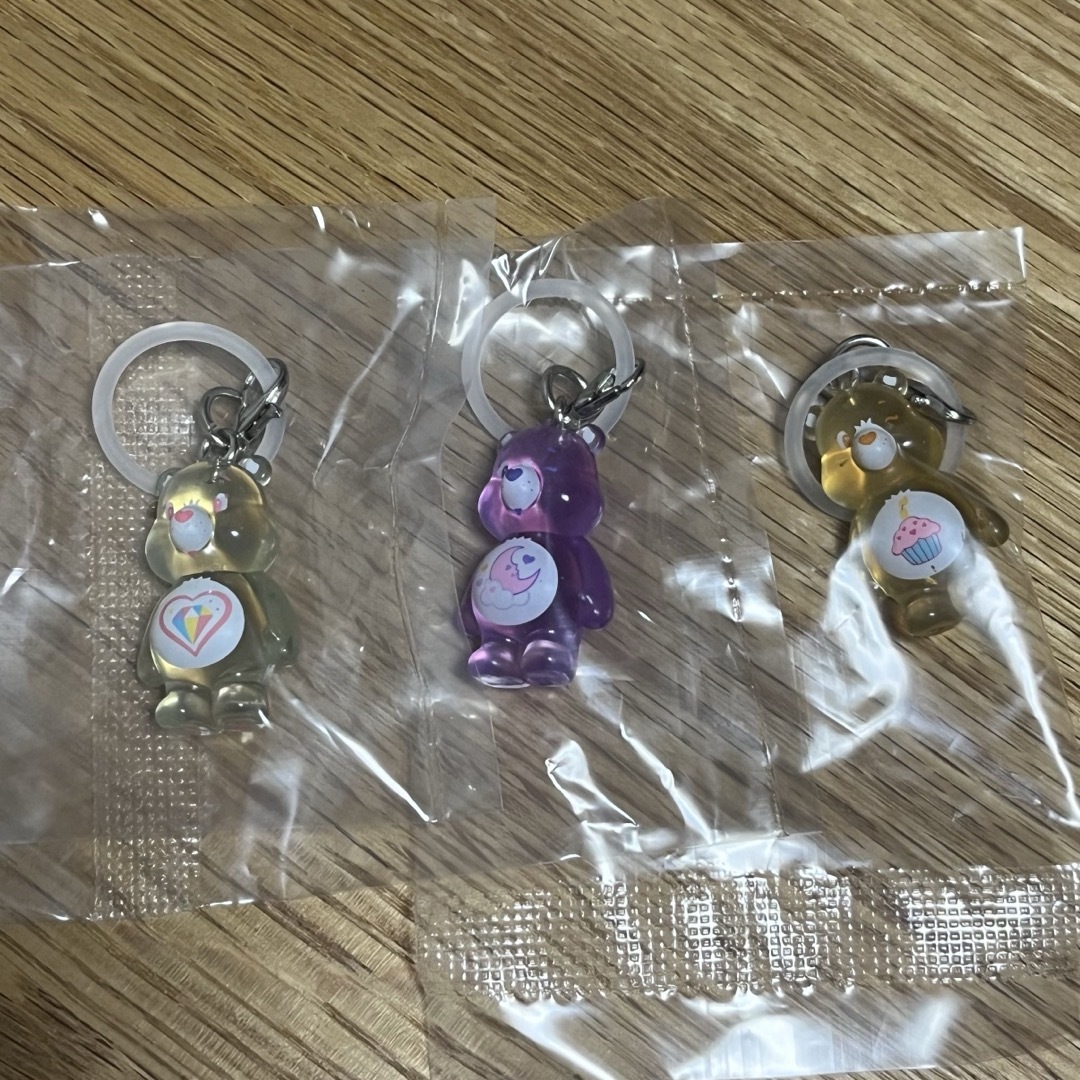CareBears(ケアベア)のケアベア クリアマスコットチャーム ガチャ 3種 セット エンタメ/ホビーのおもちゃ/ぬいぐるみ(キャラクターグッズ)の商品写真