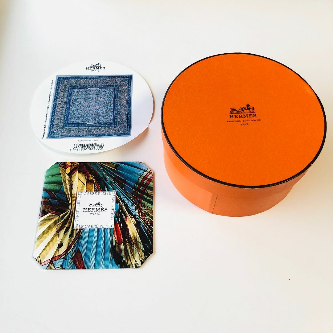 HERMES(エルメス)のHERMES エルメス カレ プリセ インドの狩猟 プリーツスカーフ 美品 レディースのファッション小物(バンダナ/スカーフ)の商品写真