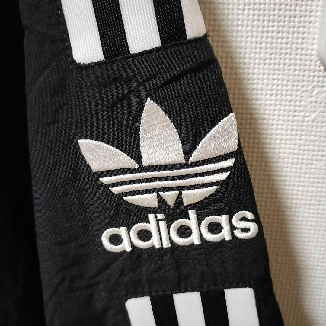 Originals(adidas) - アディダス 黒 刺繍 ロックアップ Originals(adidas) - アディダス 黒 刺繍 ロックアップ
