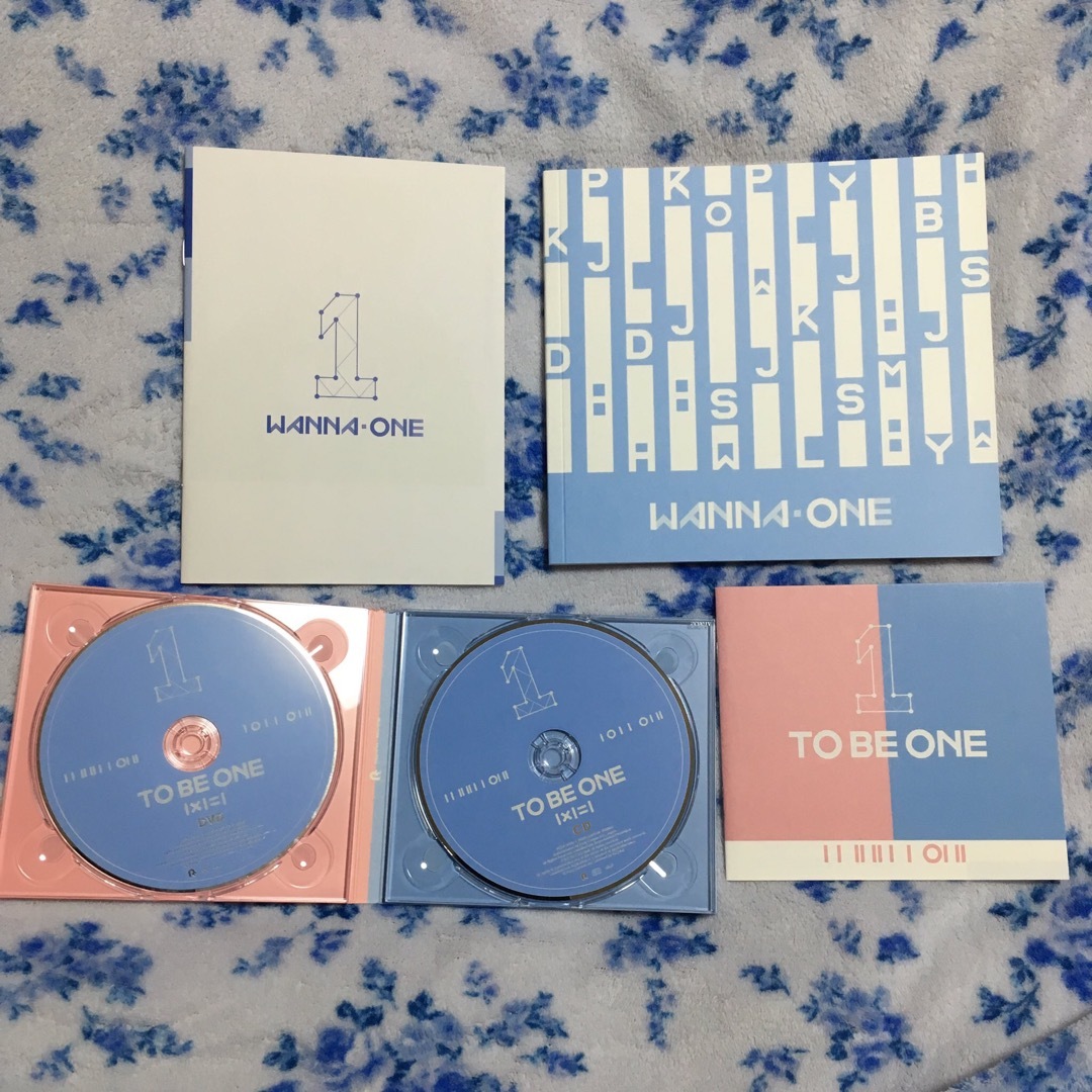 Wanna One(ワナワン)のWanna One CD DVD エンタメ/ホビーのCD(K-POP/アジア)の商品写真