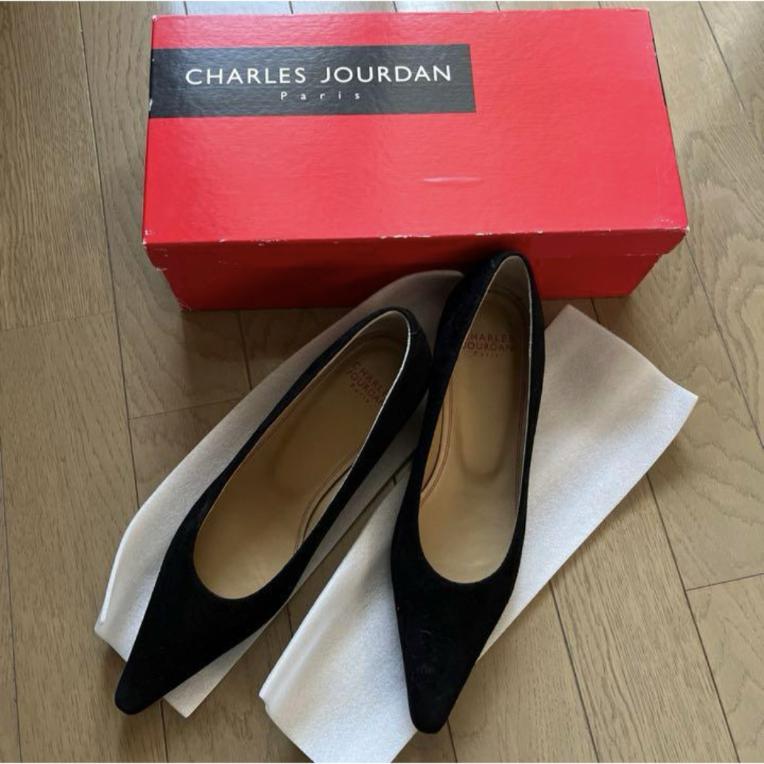 CHARLES JOURDAN(シャルルジョルダン)のシャルルジョルダン 黒パンプス レディースの靴/シューズ(ハイヒール/パンプス)の商品写真