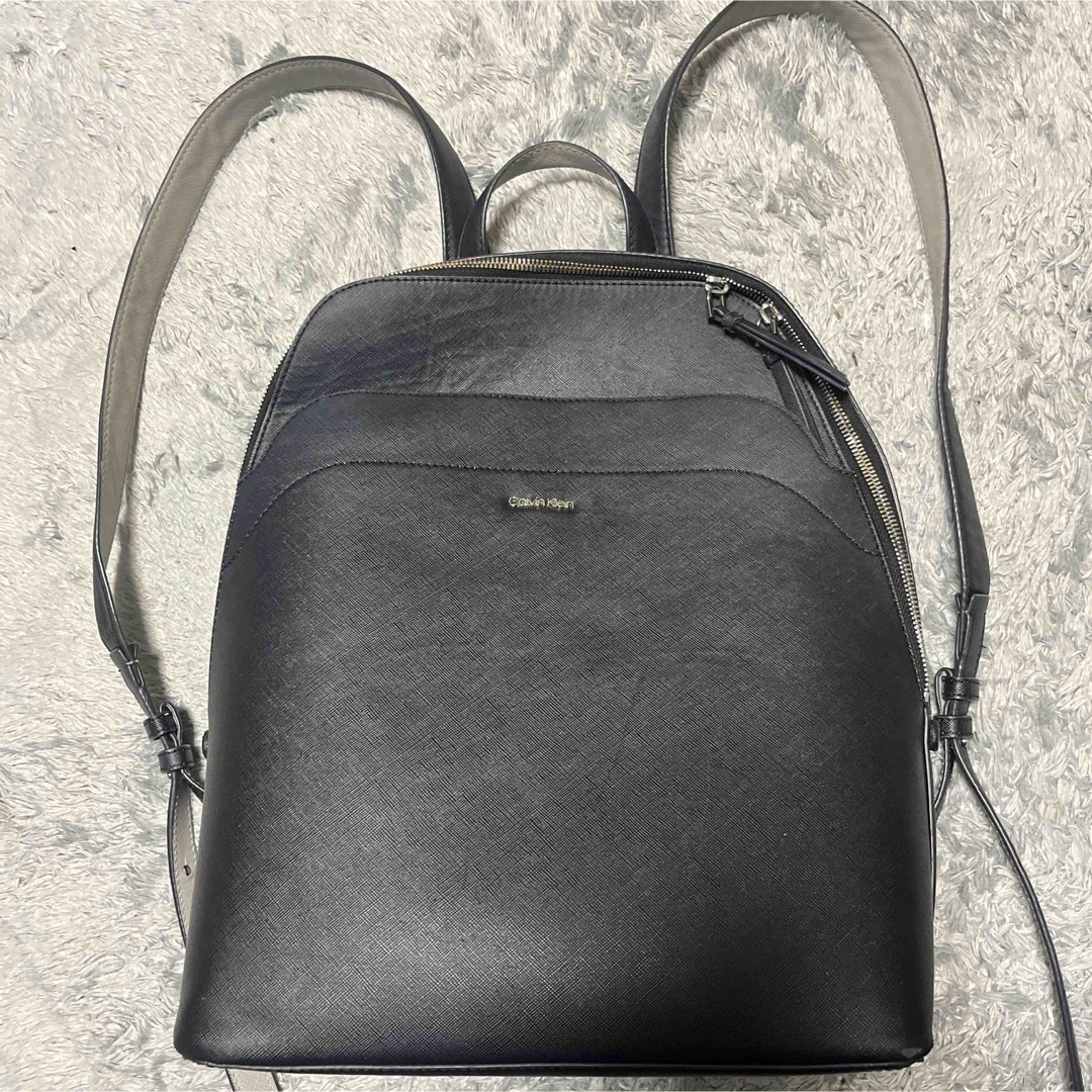 Calvin Klein(カルバンクライン)のカルバンクライン 黒リュック レディースのバッグ(リュック/バックパック)の商品写真